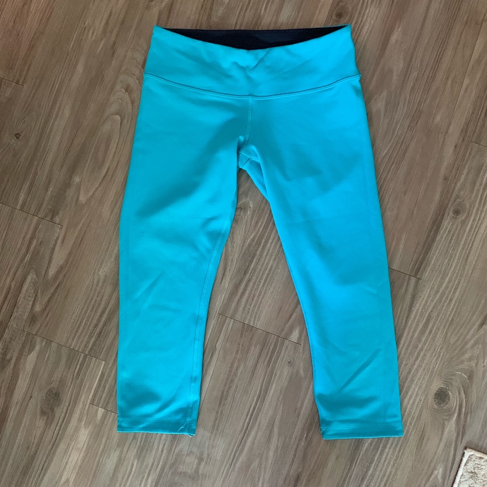 Reversible lulu lemon cropped leggings